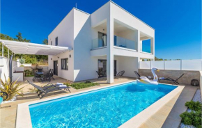 3 Bedroom Pet Friendly Home In Linardici